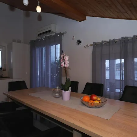 Apartment Sea Pearl 1-ambience Kali