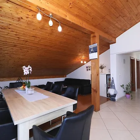 Sea Pearl 1-ambience Apartment Kali